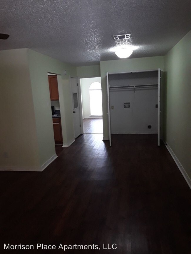 Building Photo - 3803-3817 Morrison Dr