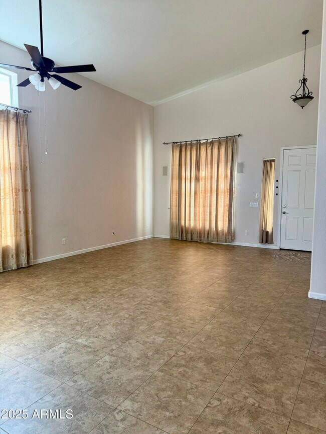 Foto del edificio - 2216 W Blaylock Dr