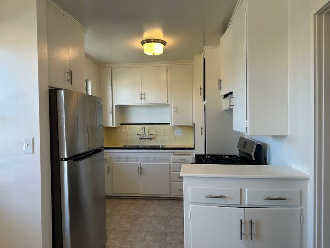 Foto del edificio - 5174 Franklin Ave