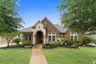 Building Photo - 10110 Da Vinci Ct