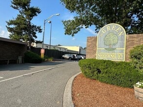 Building Photo - 56 Shrewsbury Green Dr