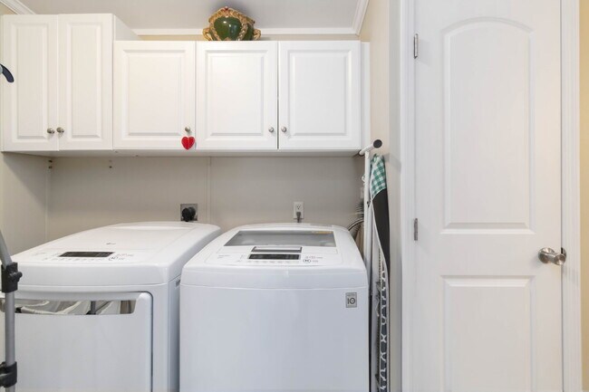 Foto del edificio - Nokomis Lake Village 3 bed/2bath