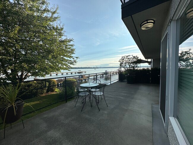 Foto del edificio - 6201 Lake Washington Blvd NE