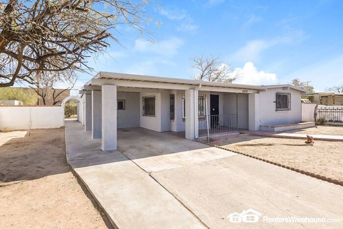 Primary Photo - Recently updated 3 Bed, 2 Bath home in Tucson