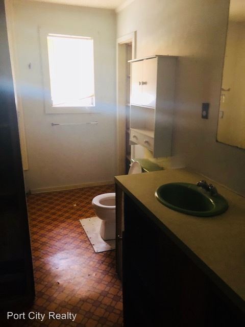 Foto del edificio - 3 br, 2 bath House - 9685 Darrell Ave