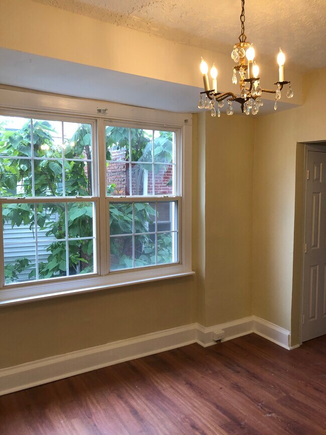 Foto del edificio - 45 Todd Pl NE