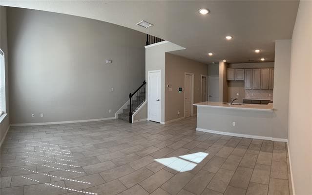 Building Photo - 2400 Greystone Dr