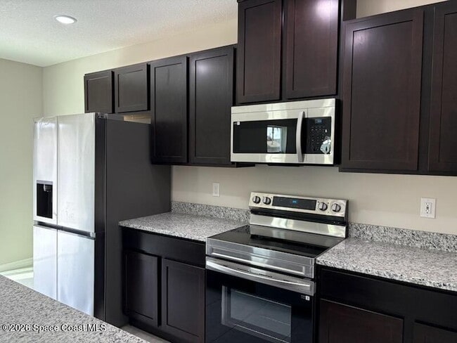 Building Photo - 474 San Filippo Dr SE