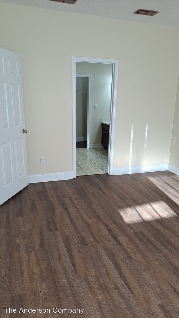 Foto del edificio - 3 br, 2 bath House - 121 Laurelwood Ct.