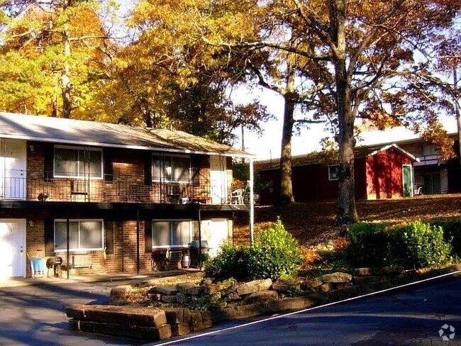 Building Photo - North Hills Apartments
