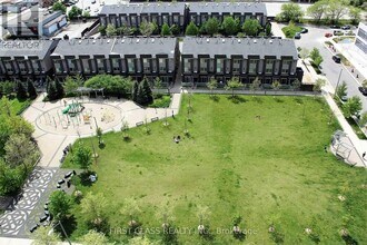 Building Photo - 181 Village Green Square
