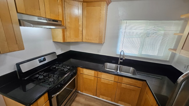 Foto del edificio - 6024 Monterey Rd