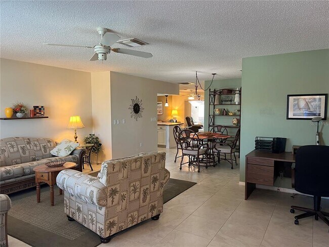 Foto del edificio - 1814 Columbine Pl