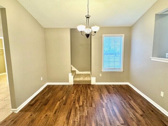 Building Photo - Cordova 4 Bedroom Cordova Home- Availalbe ...