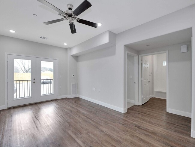 Foto del edificio - 430 Schmidt Rd