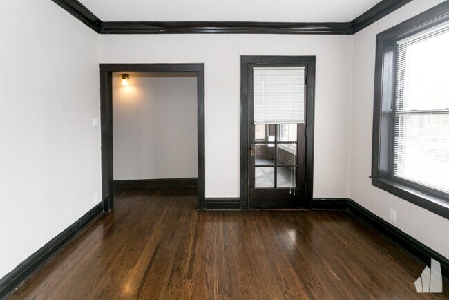 Foto del edificio - 3827 N Drake Ave