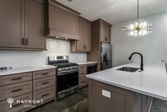 Building Photo - 16320 Lamarche Dr