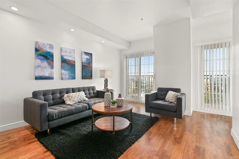 Foto principal - 975 Lincoln St