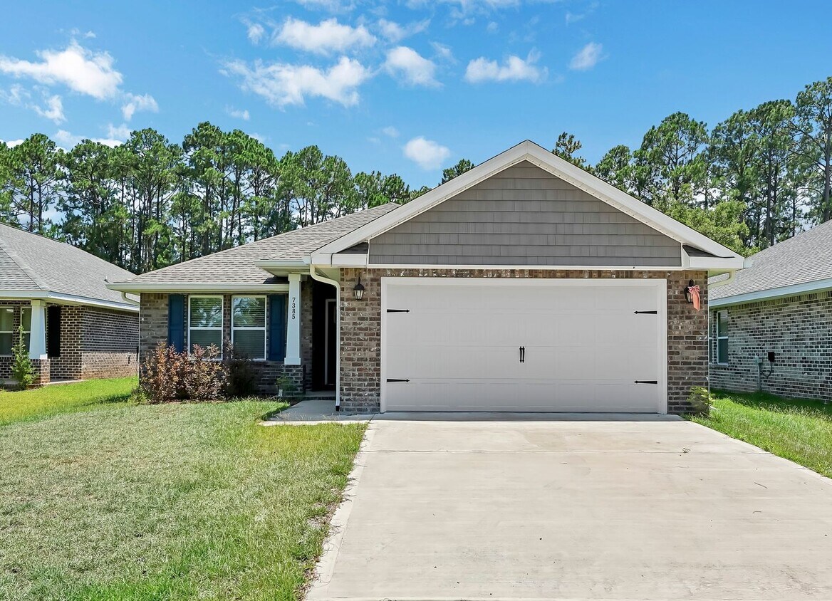 Primary Photo - Stunning Rental in Navarre!