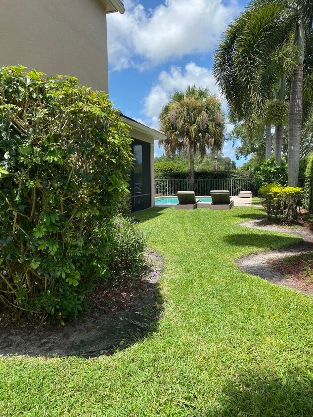 Building Photo - 183 Isle Verde Way