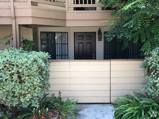 Building Photo - 12530 Carmel Creek Rd