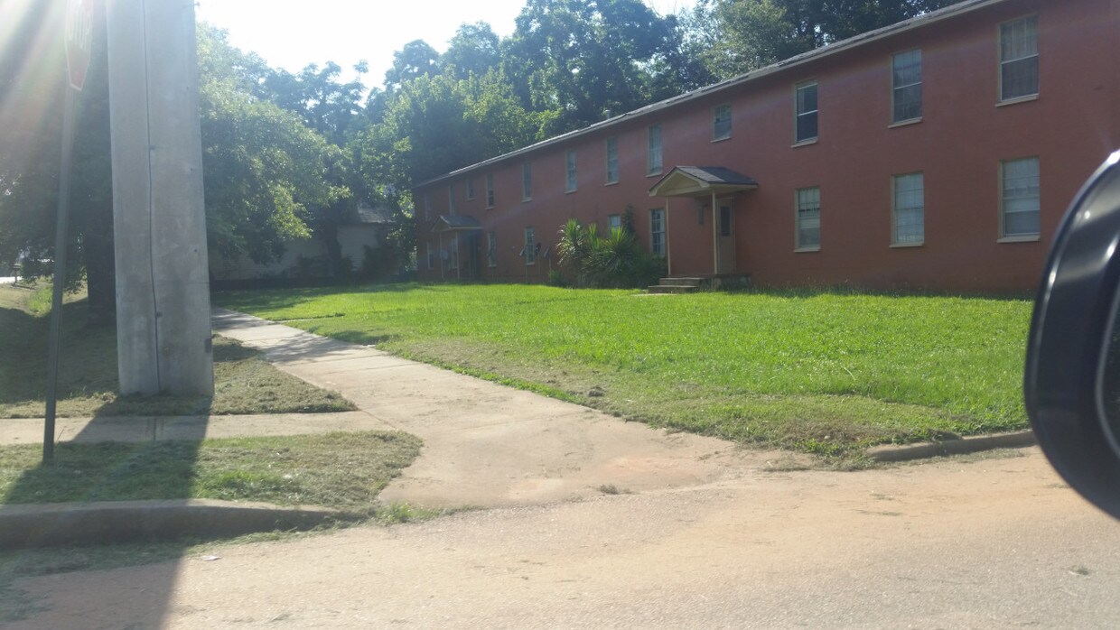 Foto principal - 623 E Solomon St
