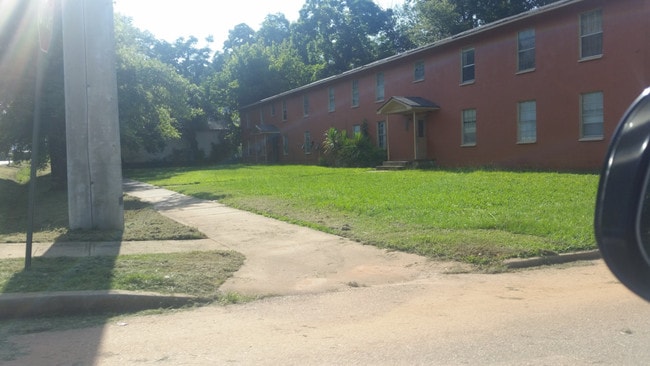 Building Photo - 623 E Solomon St