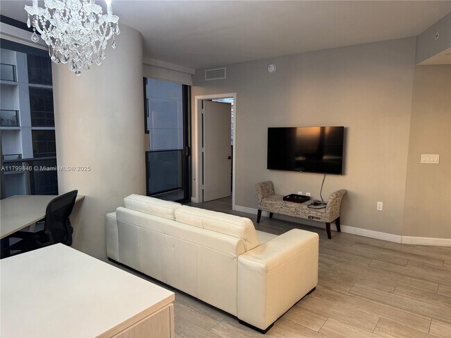 Foto del edificio - 55 SW 9th St