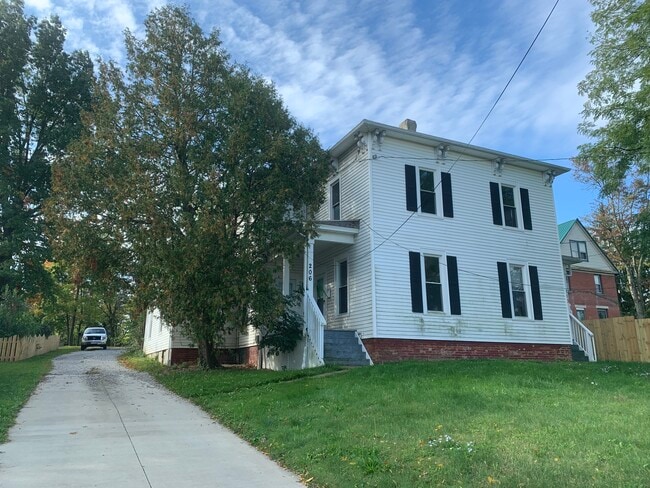 Building Photo - 206 Lafayette Rd