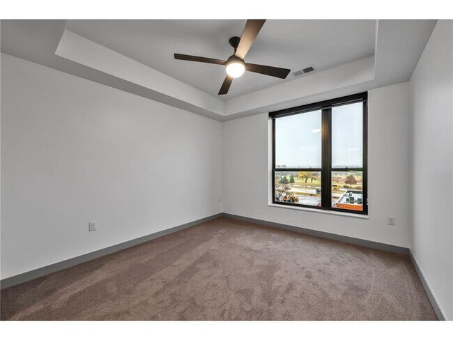 Foto del edificio - 640 Wisconsin Ave N