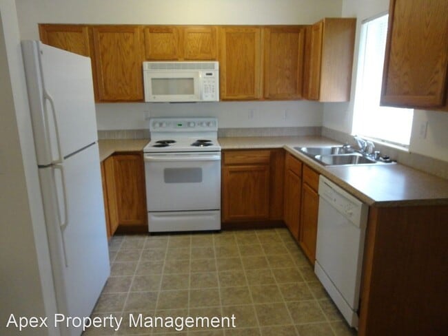 Building Photo - 2 br, 2 bath Apartment - 817 Blueberry Lane