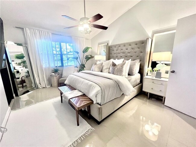 Foto del edificio - 8568 NW 8th St