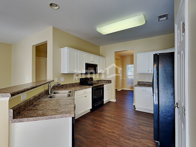 Building Photo - 5 Red Bark Ct