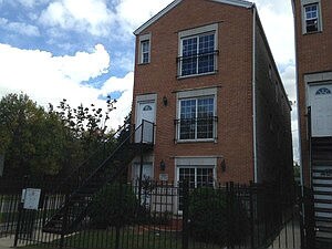 Foto principal - 1901 S Spaulding Ave
