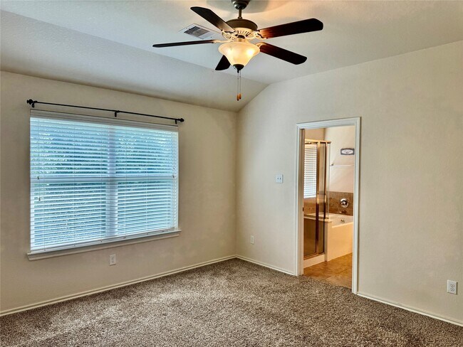 Foto del edificio - 6407 Densberry Ln