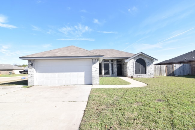 Building Photo - 3600 Amanda Dr