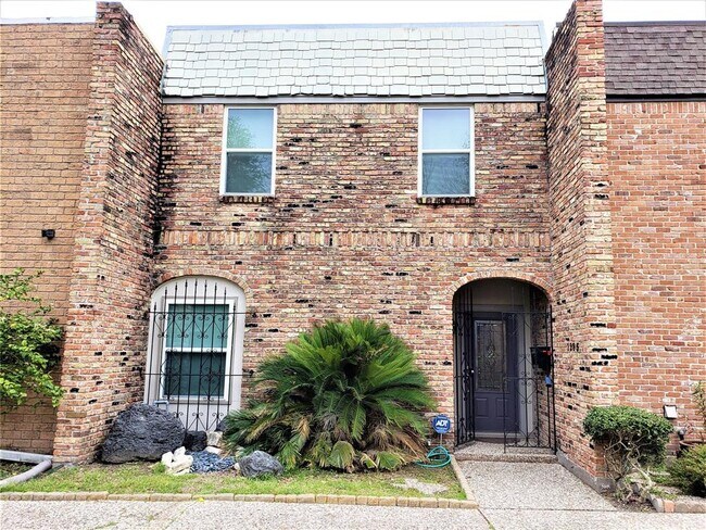 Building Photo - 1285 Blalock Rd