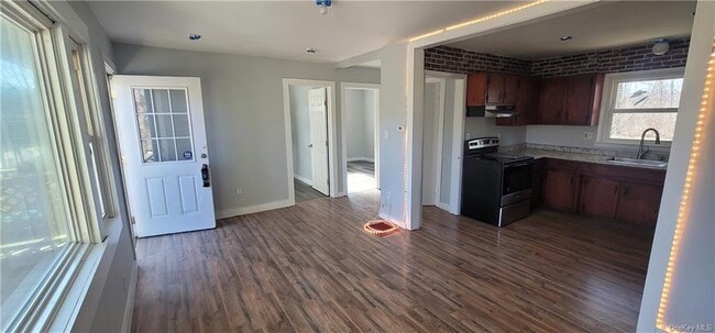 Building Photo - 2250 NY-302