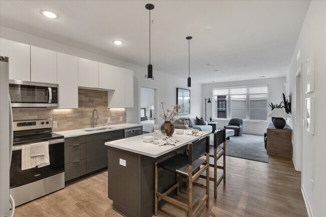 Building Photo - Leawood Village Apartments