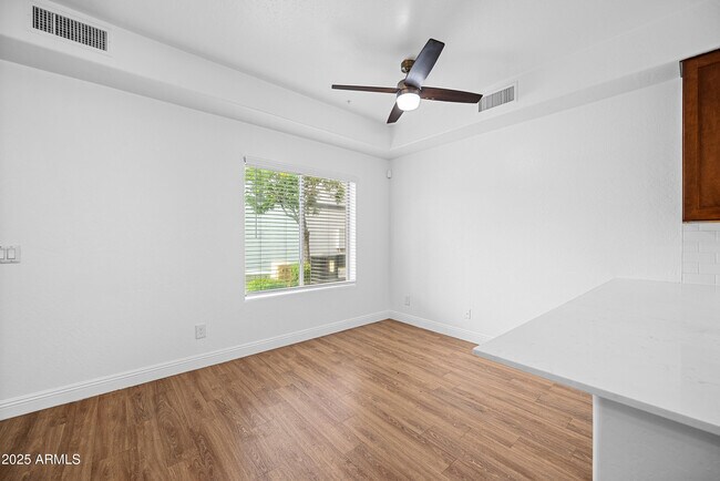 Foto del edificio - 4608 W Maryland Ave