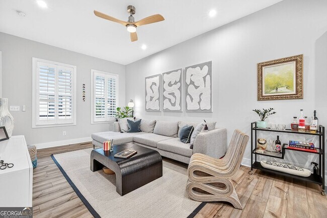 Foto del edificio - 4465 Dalston Dr
