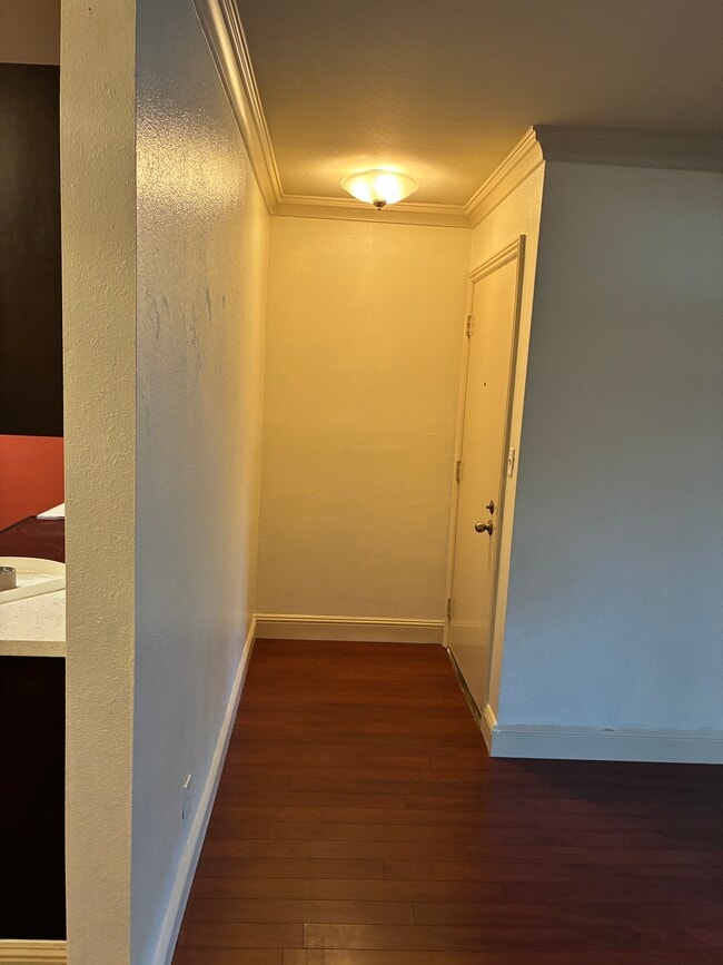 Building Photo - 1457 Marchbanks Dr
