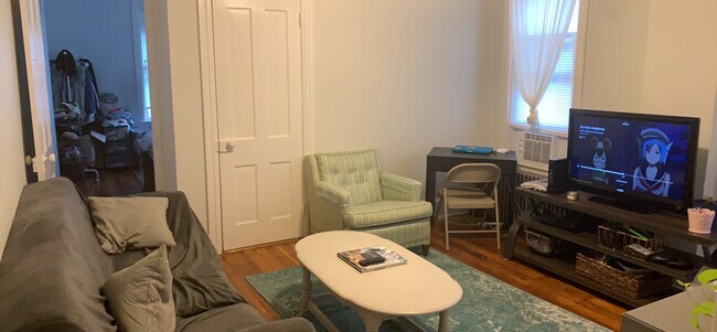 Foto del edificio - 321 Lincoln Way W