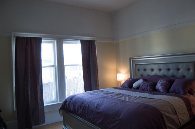 Foto del edificio - 310 N Ashland Ave