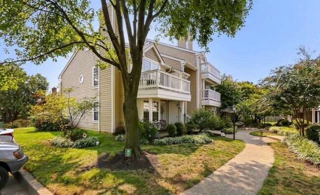 Building Photo - 4546 28th Rd S