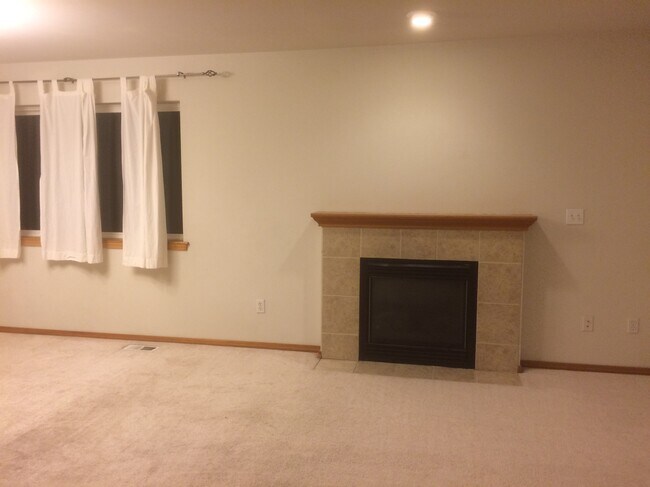 Foto del edificio - 9108 20th Ave NE