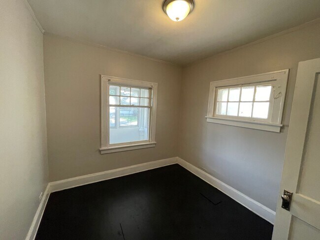 Foto del edificio - SECTION 8 and EDEN Accepted!! Fully renovated 3 BR Home!!