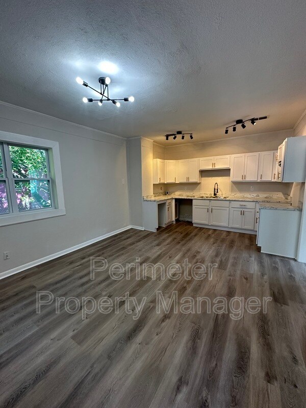 Foto del edificio - 1804 Callahan St