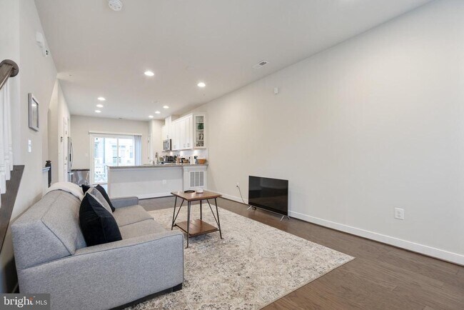 Foto del edificio - 9780 Fields Rd