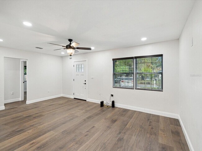 Foto del edificio - 1008 E Norfolk St